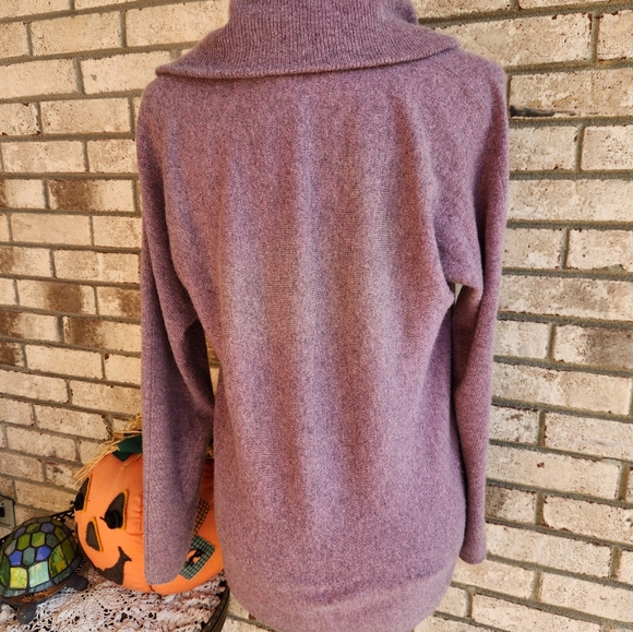 Max Studio 100% Cashmere purple cowl neck pull-over sweater L - Picture 4 of 11